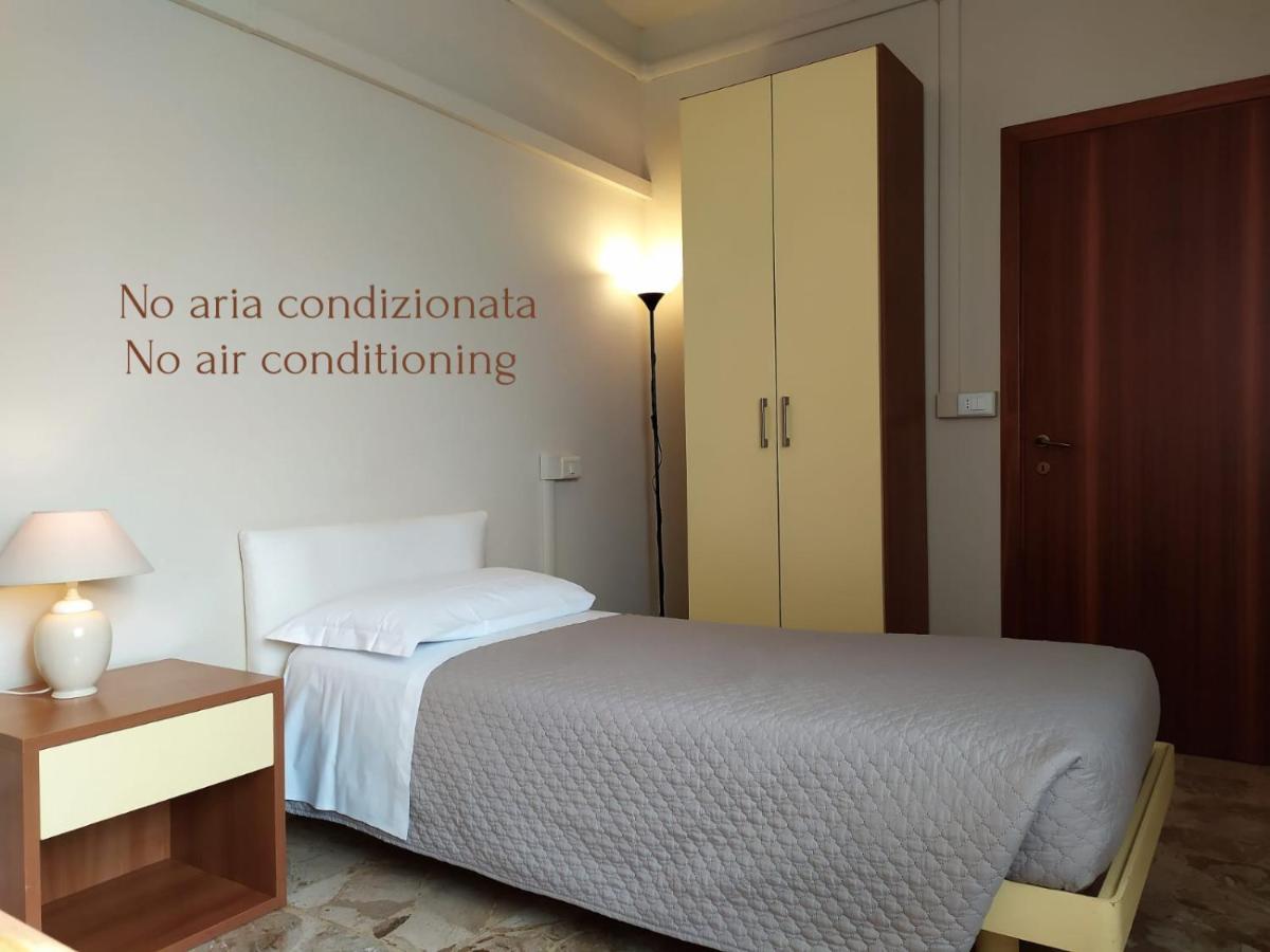 B&B Cameracaffe Centro Arezzo Exterior photo