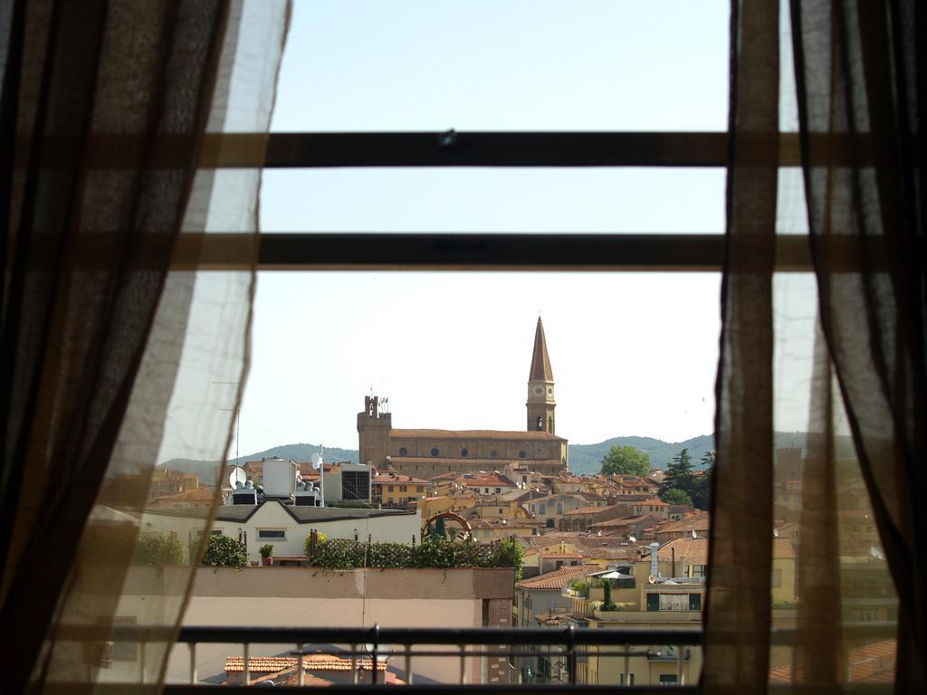 B&B Cameracaffe Centro Arezzo Exterior photo
