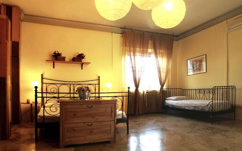 B&B Cameracaffe Centro Arezzo Exterior photo